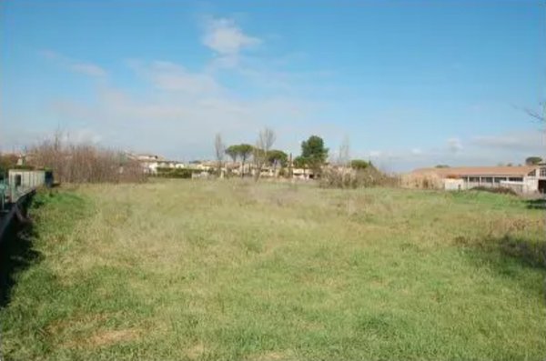 terreno edificabile in vendita a Cannara