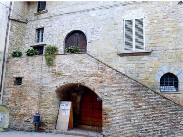 casale in vendita a Cannara