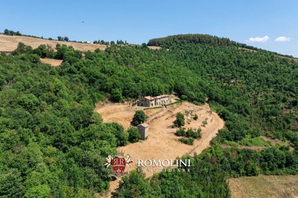 casa indipendente in vendita a Cannara in zona Collemancio
