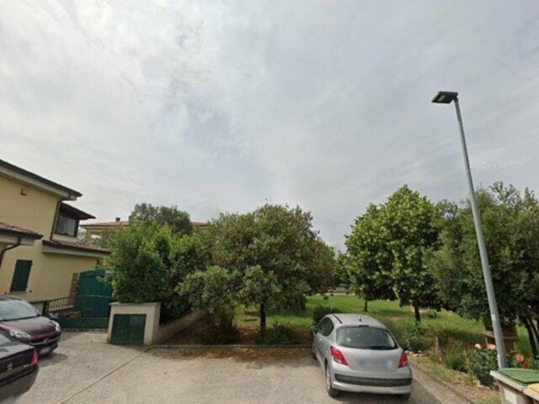 terreno edificabile in vendita a Cannara