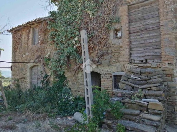 casa indipendente in vendita a Cannara in zona Collemancio