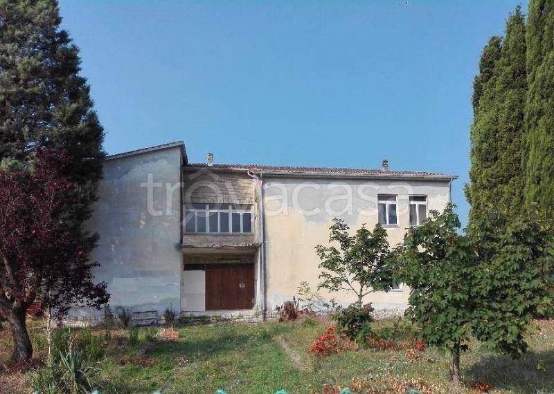 casa indipendente in vendita a Cannara