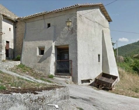 casa indipendente in vendita a Cascia