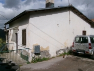 casa indipendente in vendita a Cascia