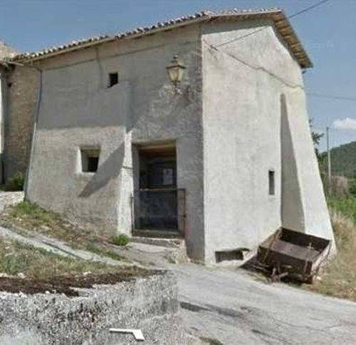 casa indipendente in vendita a Cascia