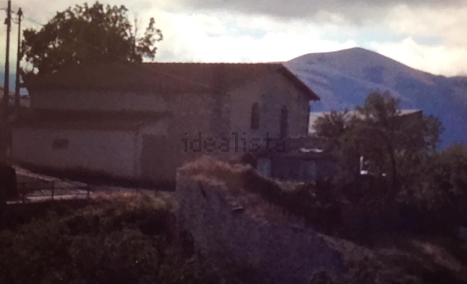 casa indipendente in vendita a Cascia