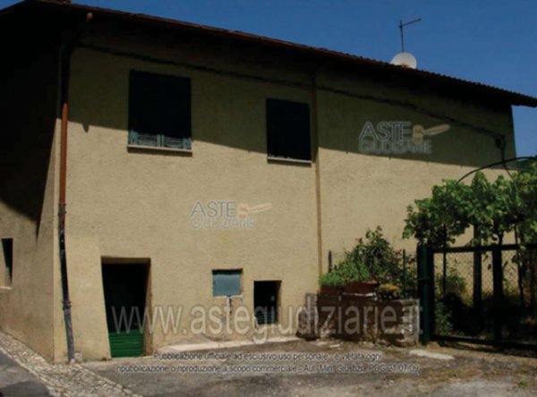 terreno edificabile in vendita a Cascia