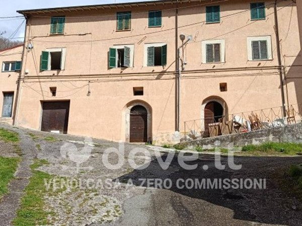casa indipendente in vendita a Cascia