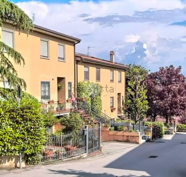 casa indipendente in vendita a Castel Ritaldi