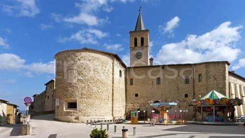 casa indipendente in vendita a Castel Ritaldi