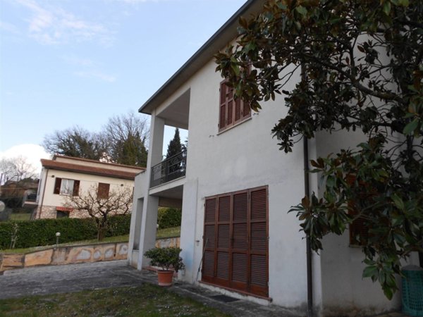 casa indipendente in vendita a Castel Ritaldi