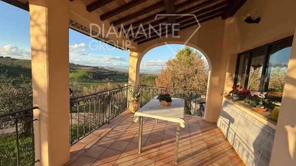 azienda agricola in vendita a Castel Ritaldi