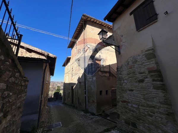 casa indipendente in vendita a Castel Ritaldi