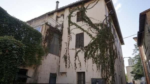 casa semindipendente in vendita a Castel Ritaldi in zona Bruna