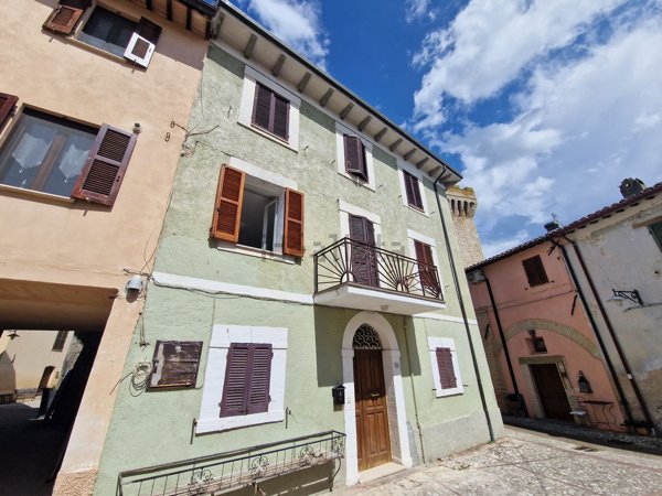 appartamento in vendita a Castel Ritaldi in zona Castel San Giovanni