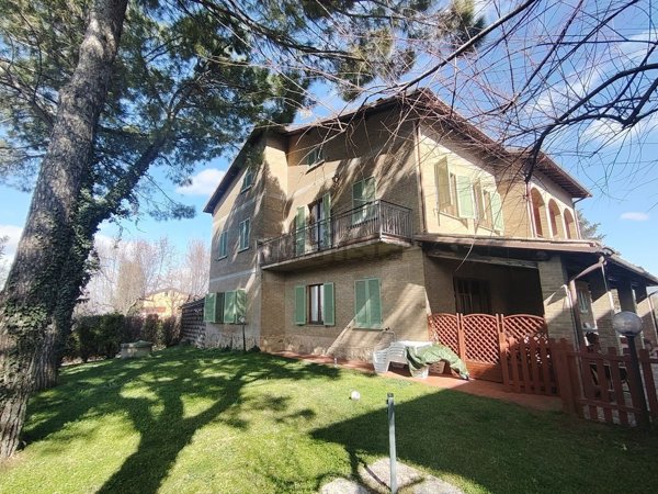 casa indipendente in vendita a Castel Ritaldi