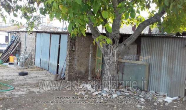 locale commerciale in vendita a Castel Ritaldi