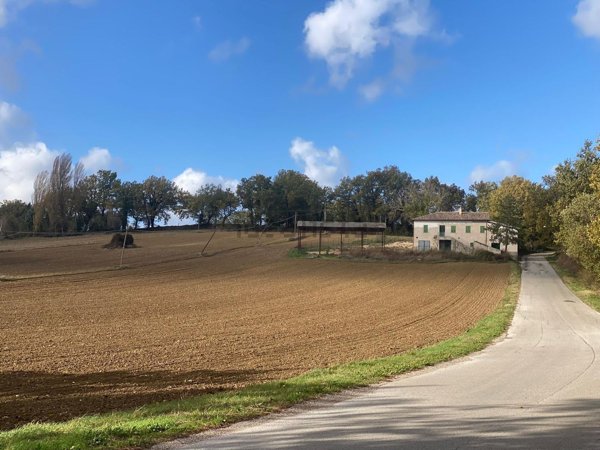casa indipendente in vendita a Castel Ritaldi