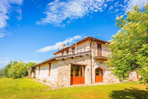 casale in vendita a Castel Ritaldi