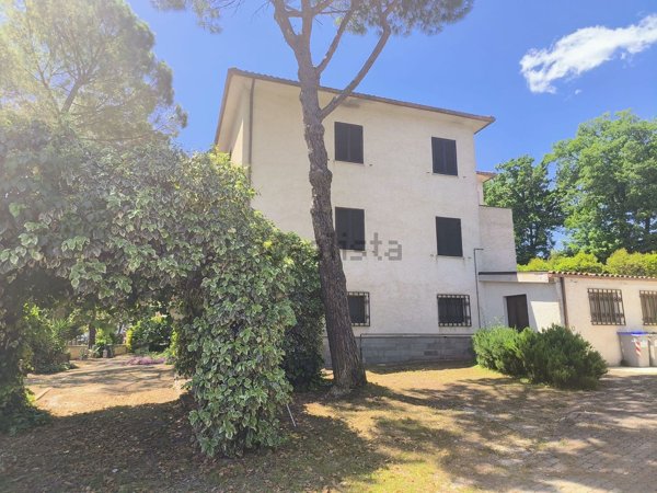 casa indipendente in vendita a Castel Ritaldi in zona Bruna