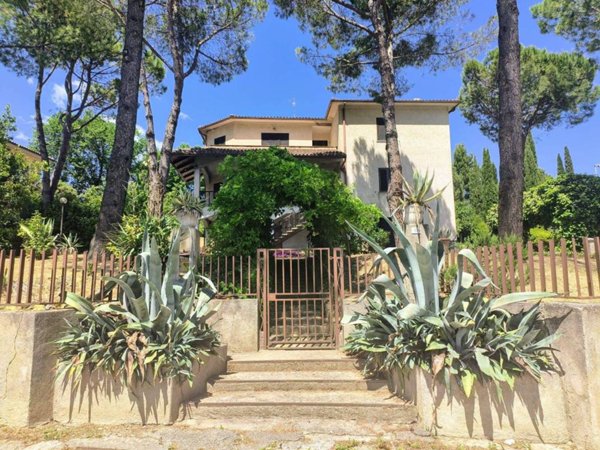 casa indipendente in vendita a Castel Ritaldi in zona Bruna