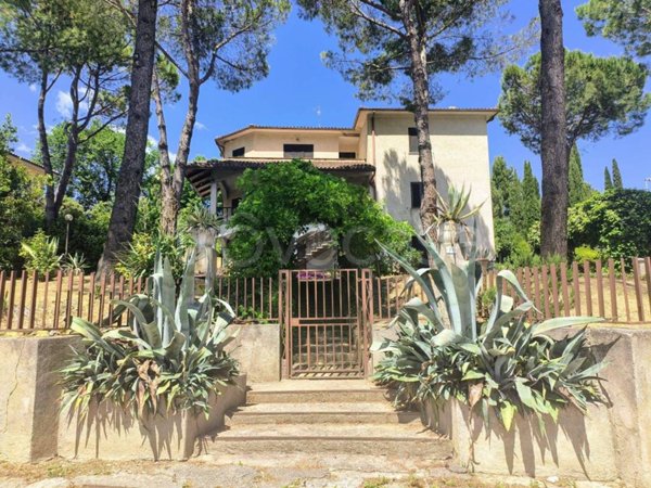 casa indipendente in vendita a Castel Ritaldi in zona Bruna