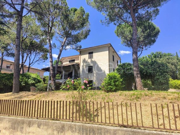 casa indipendente in vendita a Castel Ritaldi in zona Bruna
