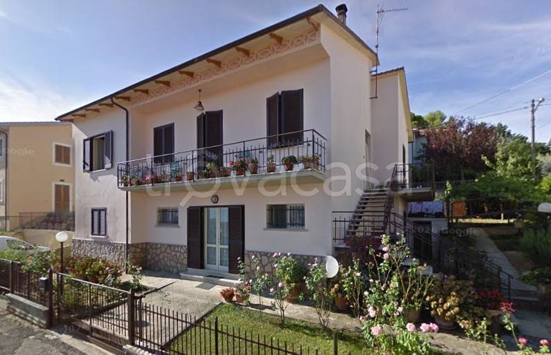 casa indipendente in vendita a Castel Ritaldi in zona Bruna