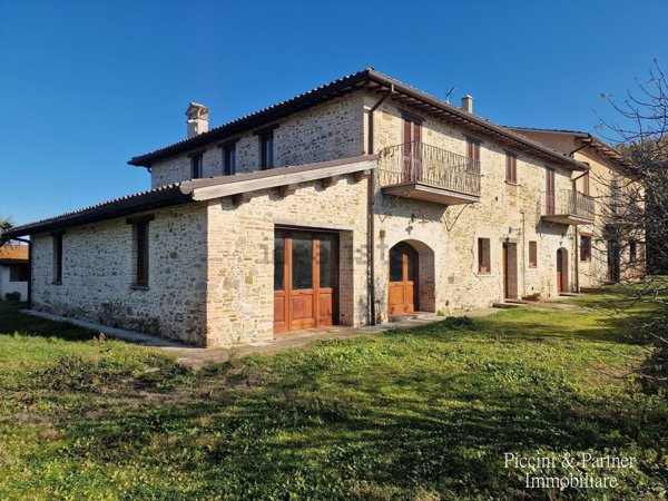 casa indipendente in vendita a Castel Ritaldi