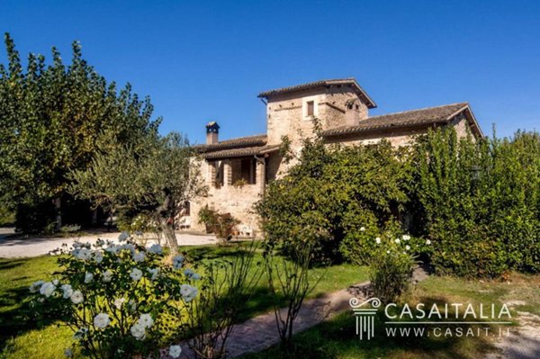 casa indipendente in vendita a Castel Ritaldi in zona Bruna