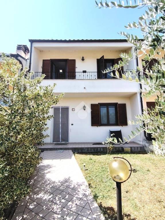 appartamento in vendita a Castel Ritaldi in zona Bruna