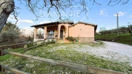 casa indipendente in vendita a Castel Ritaldi