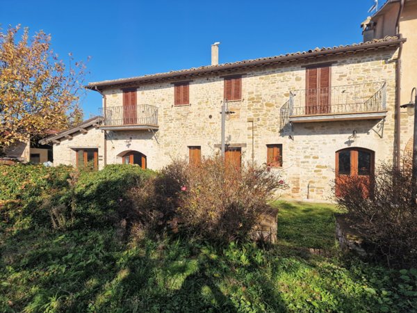 casa indipendente in vendita a Castel Ritaldi