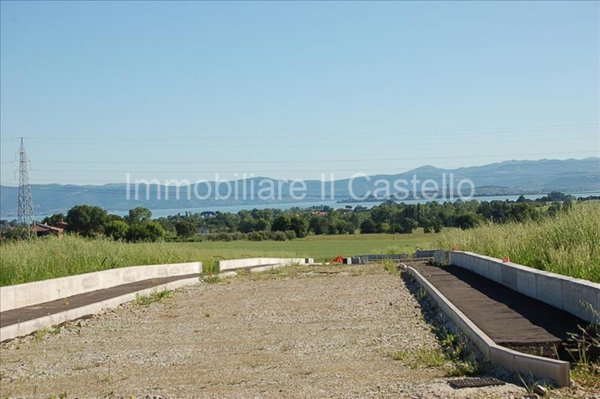 terreno edificabile in vendita a Castiglione del Lago in zona Macchie