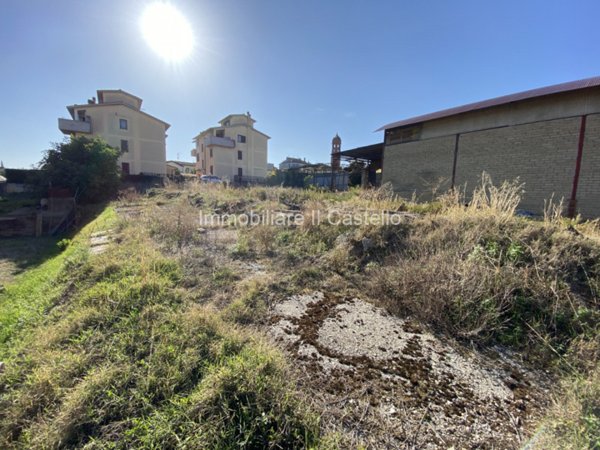 terreno edificabile in vendita a Castiglione del Lago