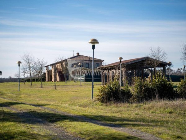 negozio in vendita a Castiglione del Lago
