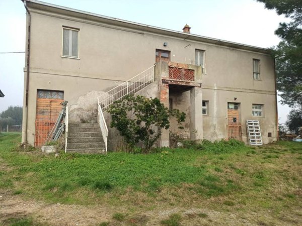 casa indipendente in vendita a Castiglione del Lago