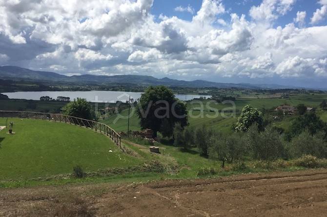 casa indipendente in vendita a Castiglione del Lago