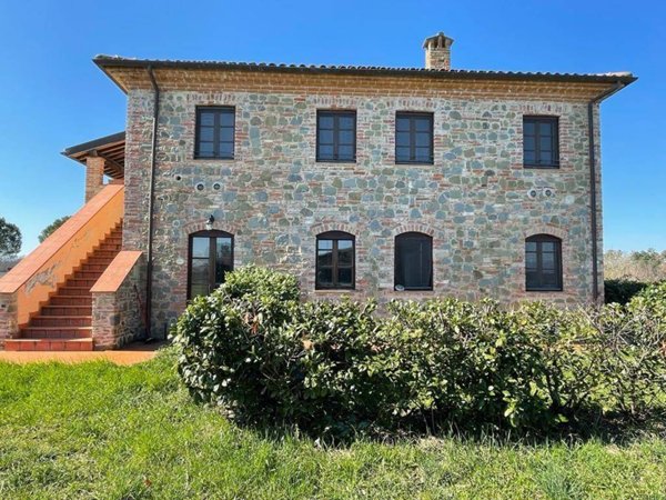 negozio in vendita a Castiglione del Lago