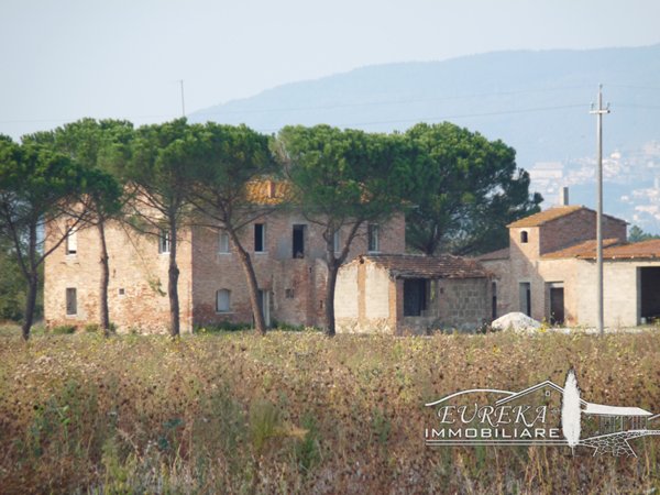casale in vendita a Castiglione del Lago in zona Piana