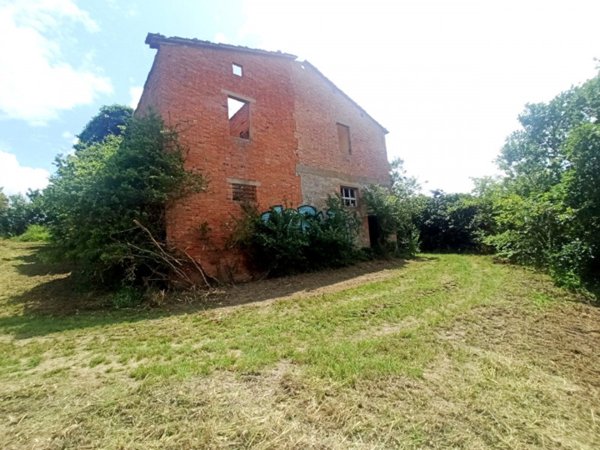 casa indipendente in vendita a Castiglione del Lago