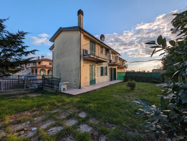 appartamento in vendita a Castiglione del Lago in zona Badia
