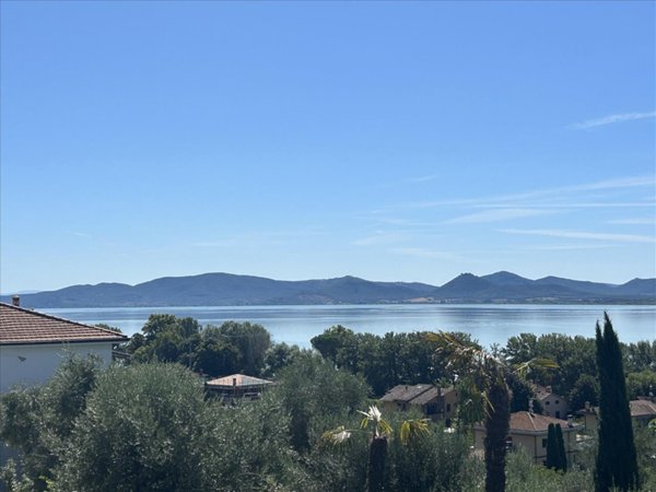 casa indipendente in vendita a Castiglione del Lago