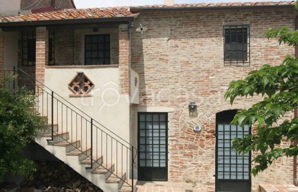 casa indipendente in vendita a Castiglione del Lago
