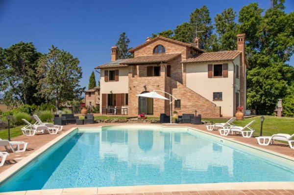 casa indipendente in vendita a Castiglione del Lago