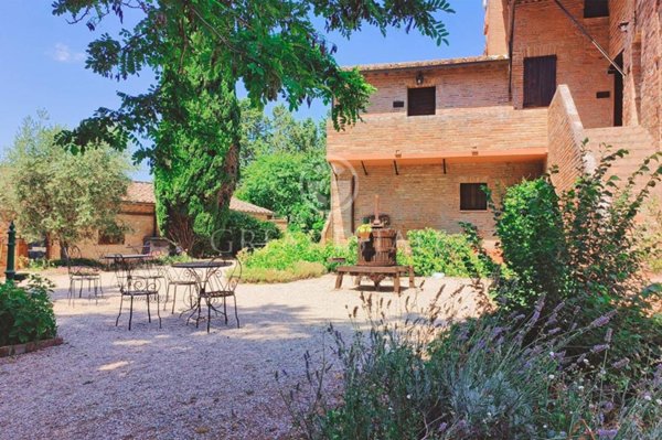 villa in vendita a Castiglione del Lago