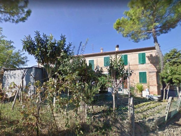 casa indipendente in vendita a Castiglione del Lago