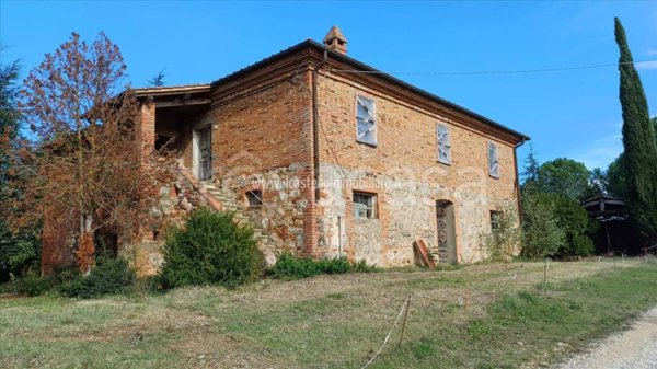 casa indipendente in vendita a Castiglione del Lago