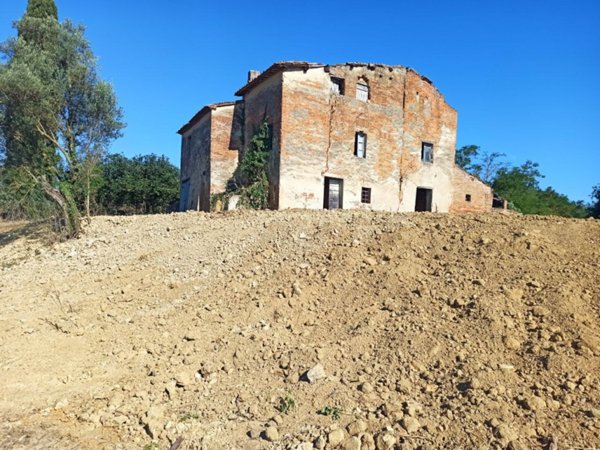 casa indipendente in vendita a Castiglione del Lago