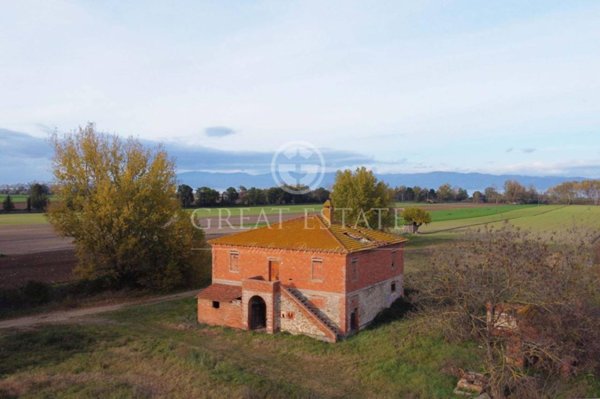 casa indipendente in vendita a Castiglione del Lago